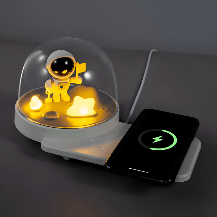 Astronaut Wireless Charger - OddTech Store